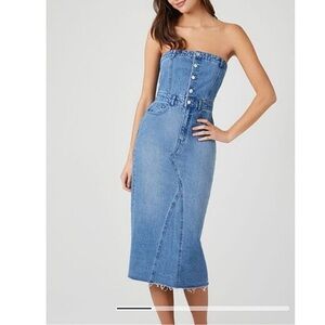 F21 Strapless Buttoned Blue Denim Midi Dress
